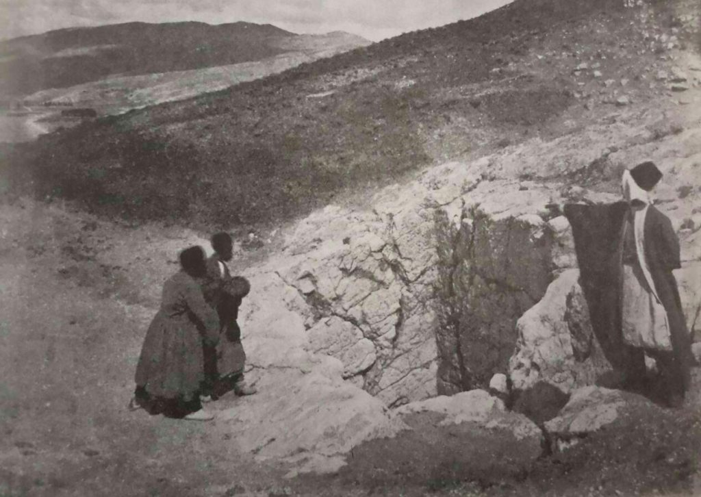 چاه قلعه بندر یادگاری باستانی از دوران هخامنشی در زمان قاجار