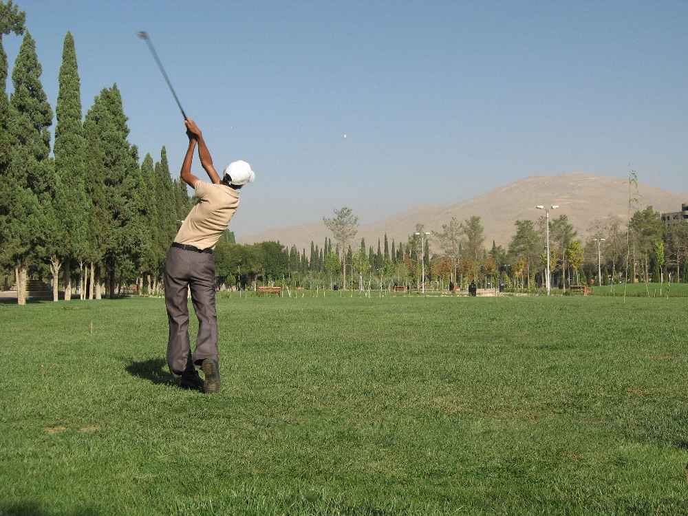 شیراز صاحب زمین استاندارد گلف می‌شود