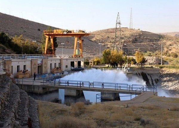 واحد دوم نیروگاه برق سد درودزن شیراز پس از ۱۵ سال وارد مدار شد