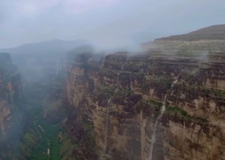 🎥: ایجاد آبشارهای فصلی در تنگه هایقر فیروزآباد