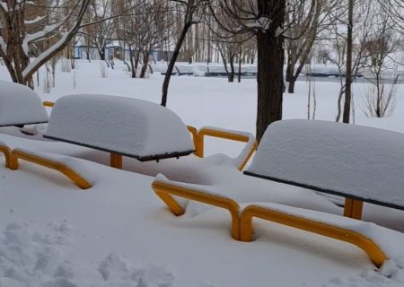 🎥: بارش سنگین برف در پیست پولادکف شیراز