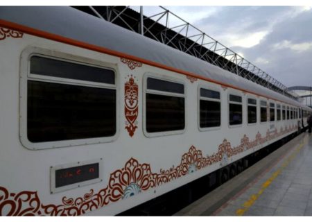 قطار گردشگری مثلث طلایی راه اندازی شد