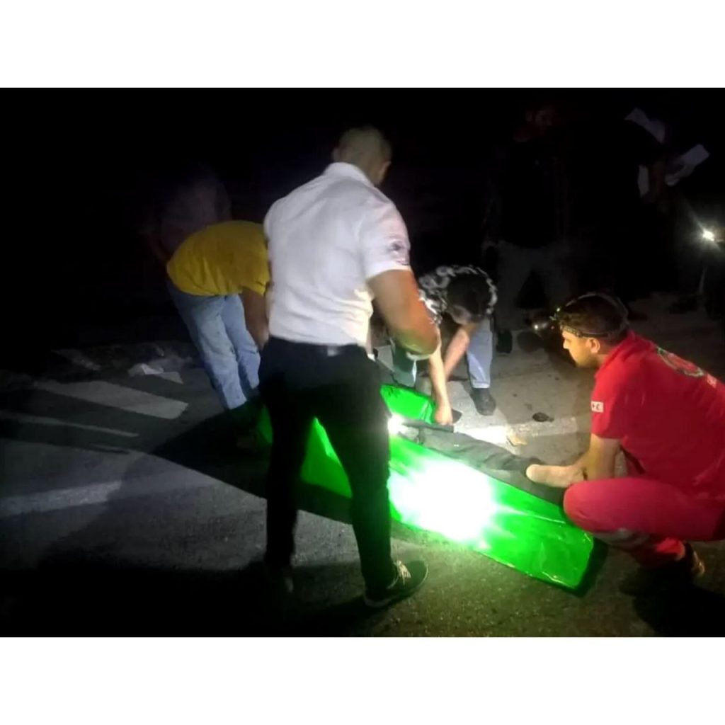 photo_2025-05-12_15-07-24 تصادف زنجیره ای در جاده فیروزآباد - جم با ۳ مصدوم و یک فوتی