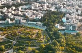 🎥: بر فراز شهر راز