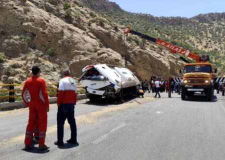 واژگونی مرگبار اتوبوس با ۲۱ کشته و ۳۴ مصدوم