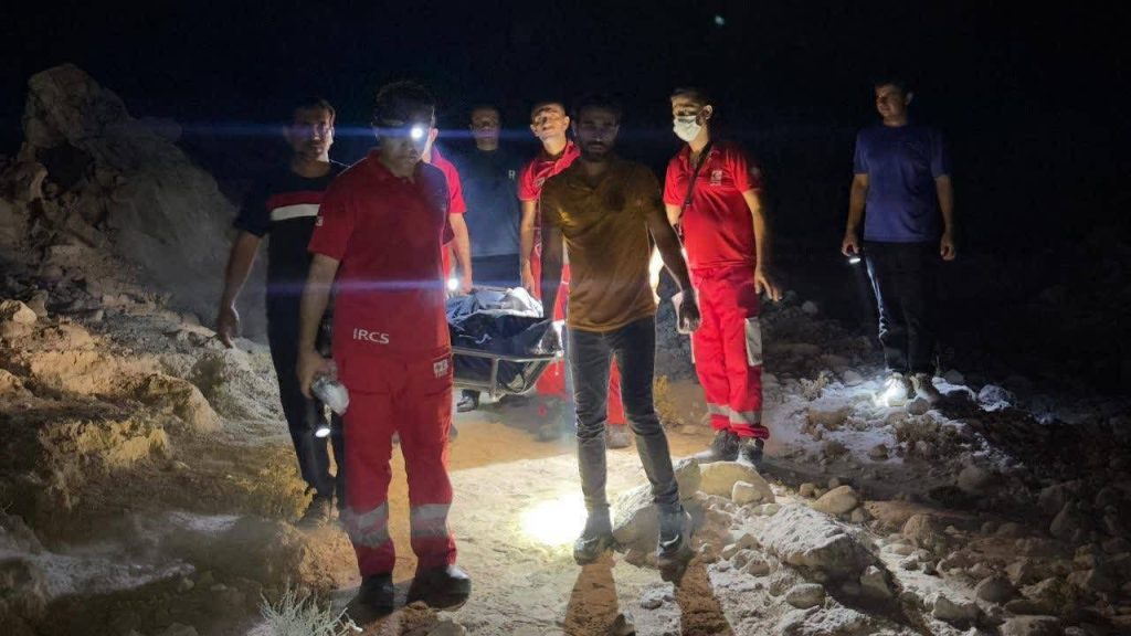 سقوط مرگبار جوان ۲۳ ساله از ارتفاعات کوه‌های لامرد