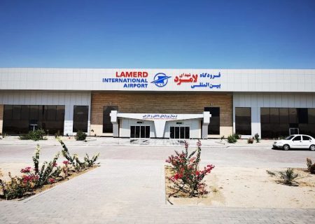 خسارت طوفان بی سابقه به فرودگاه لامرد
