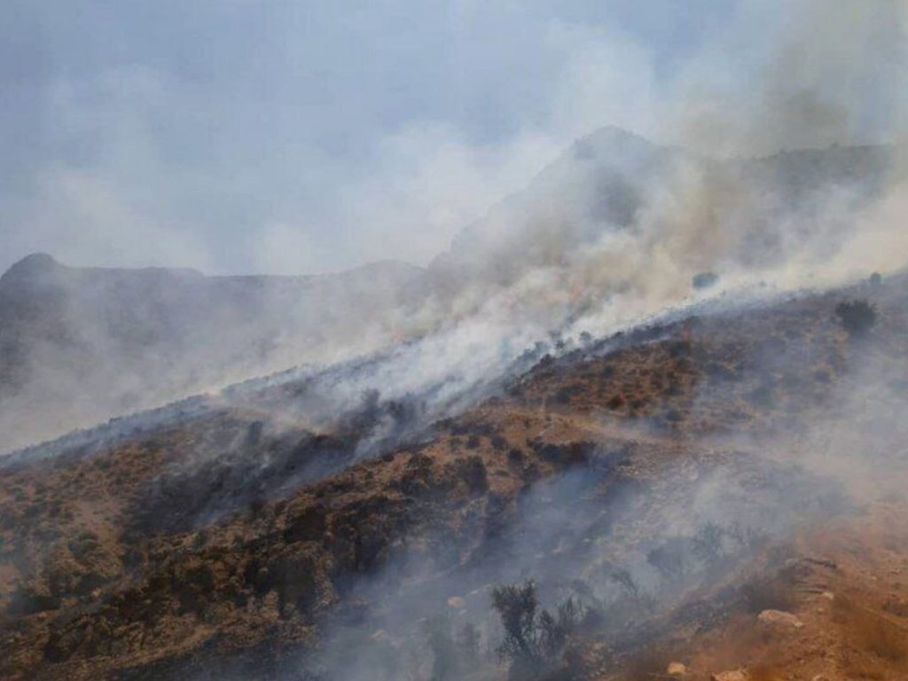 آتش‌سوزی کوه دراک شیراز مهار شد