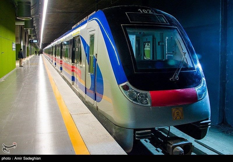 مترو شیراز، جمعه برای هواداران فوتبال رایگان شد