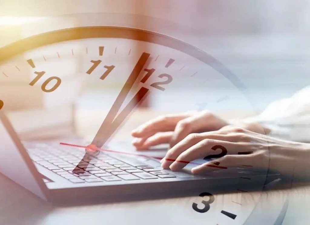 تغییر ساعات کاری دستگاه‌های اجرایی و مراکز استان فارس از ابتدای مهرماه