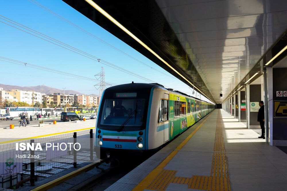 دولت نسبت به ساخت مترو در شهر صدرا وارد عمل شود