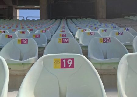 📸: شماره‌گذاری صندلی‌های ورزشگاه پارس شیراز