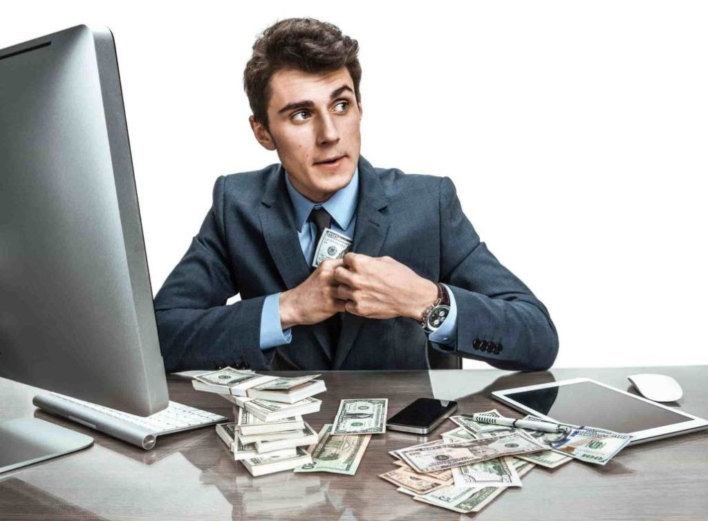 اختلاس ۱۸۰ میلیارد تومانی کارمند بانک در اوز