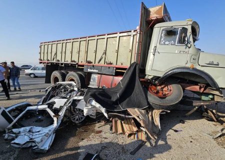 تصادف دلخراش سواری با کامیون با پنج کشته