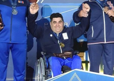 علی اکبر غریب شاهی با شکستن رکورد جهان طلایی شد