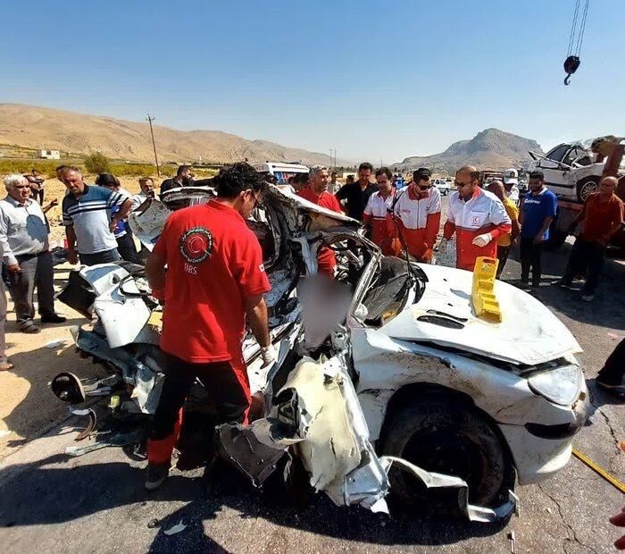 پنج کشته و سه مصدوم در تصادف مرگبار جاده سپیدان - شیراز
