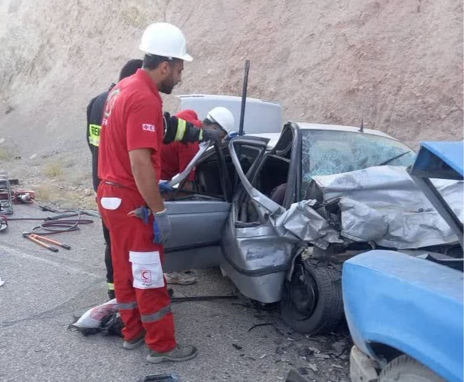 photo_2025-10-17_17-43-29 ۲ کشته و ۶ مصدوم در جاده استهبان_نیریز