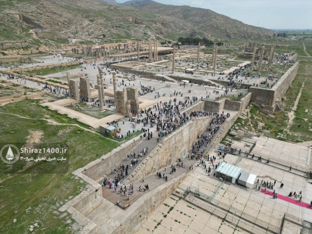 درآمد تخت جمشید ۲۰۰ میلیارد اما اعتبار تخصیص یافته کمتر از ۱۱ میلیارد!