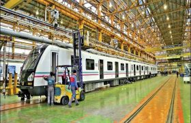 آغاز ساخت ۱۰ رام قطار داخلی برای مترو شیراز