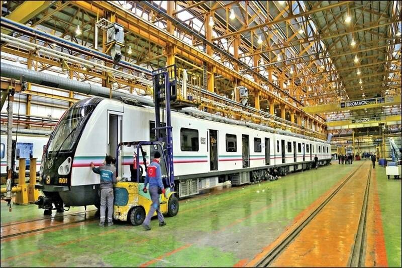 photo_2025-12-18_16-49-16 آغاز ساخت ۱۰ رام قطار داخلی برای مترو شیراز