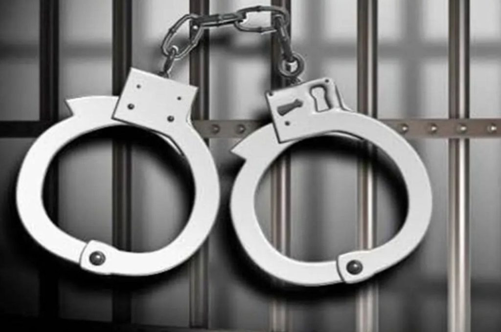 photo_2025-12-27_18-03-48 دستگیری عاملان نزاع دسته جمعی در شیراز