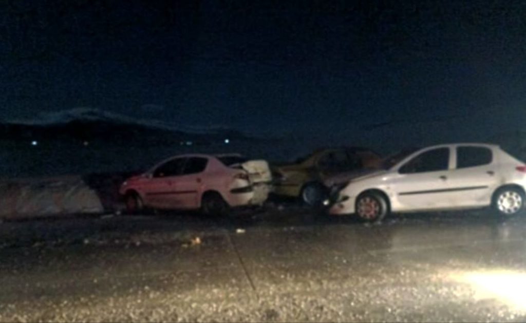 تصادف زنجیره‌ای در آزادراه شیراز _ اصفهان یک فوتی و ۱۰ مصدوم برجای گذاشت